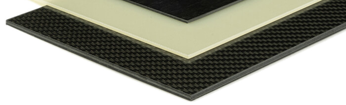 Plaques en carbone